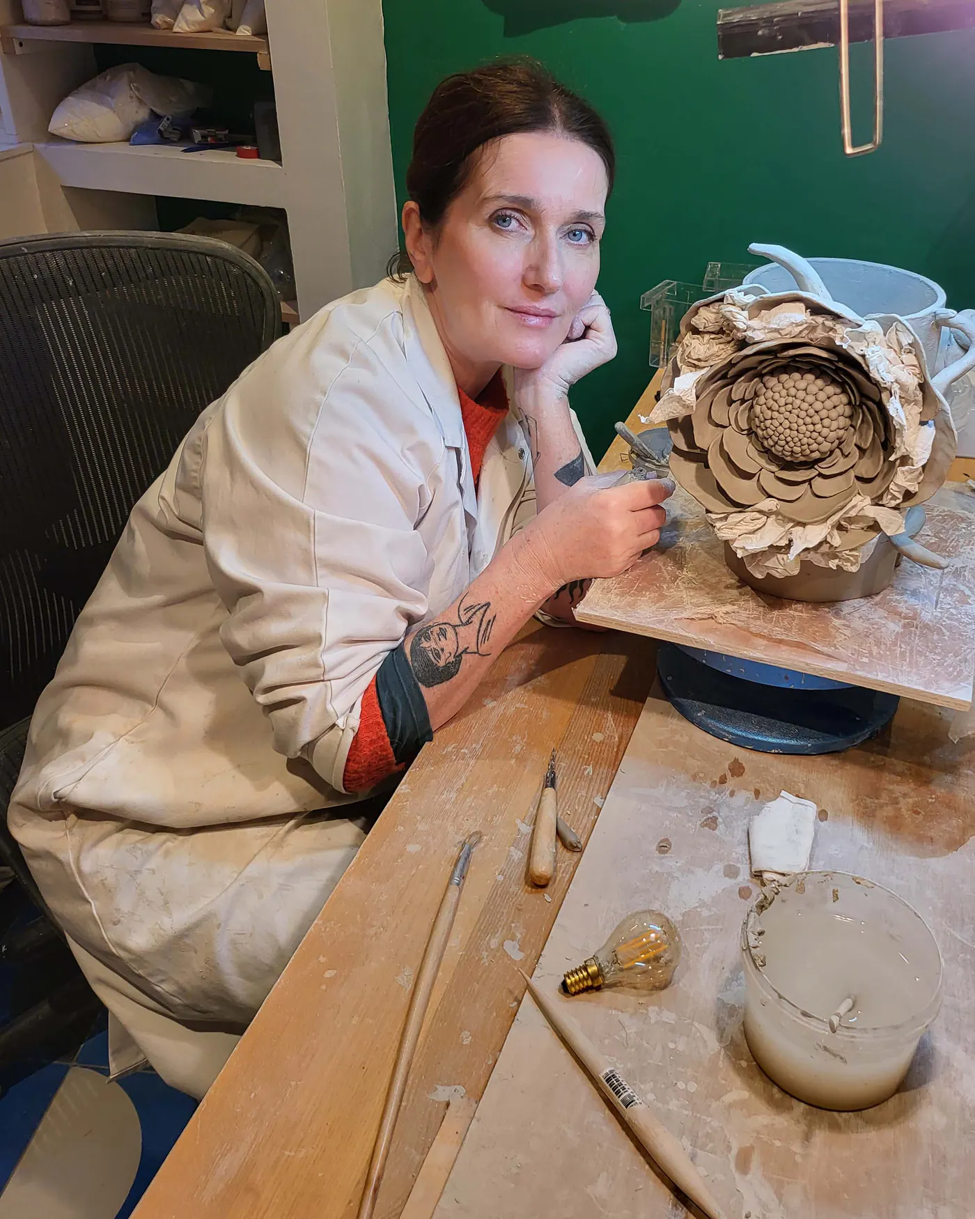 Pascale Nivet dans son atelier à Rennes